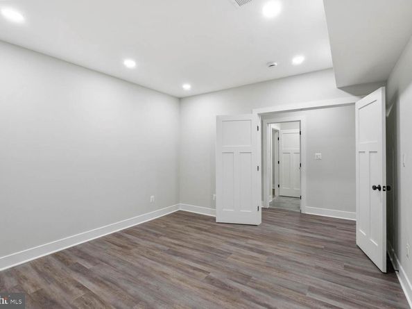 2115 Natahoa Court, Falls Church VA 22043