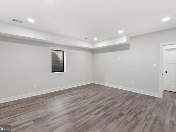 2115 Natahoa Court, Falls Church VA 22043