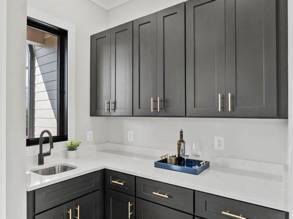 2115 Natahoa Court, Falls Church VA 22043