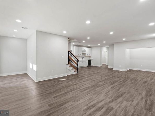 2115 Natahoa Court, Falls Church VA 22043