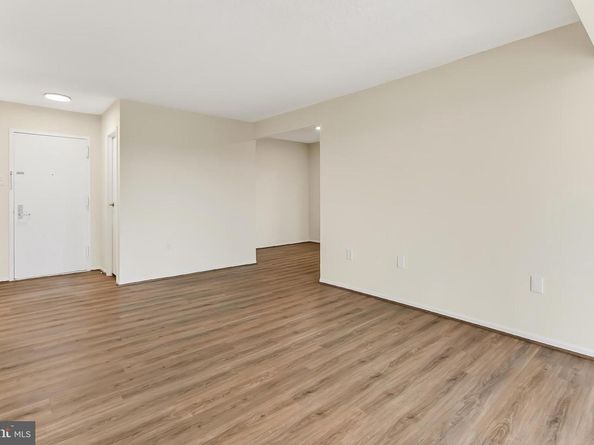 4500 S Four Mile Run Drive 623, Arlington VA 22204