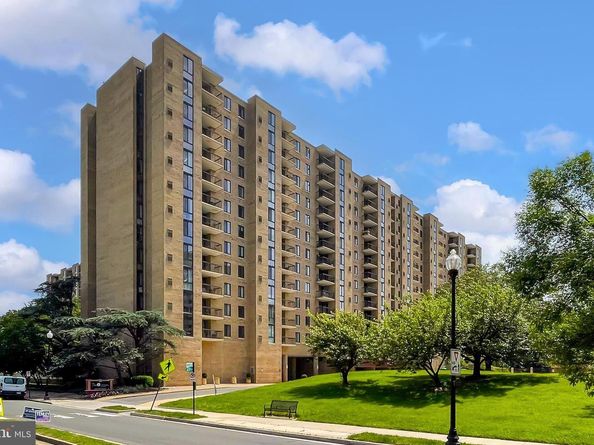 4500 S Four Mile Run Drive 623, Arlington VA 22204