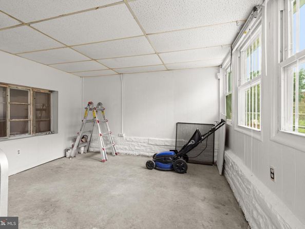2426 S Rosella Street, Philadelphia PA 19153
