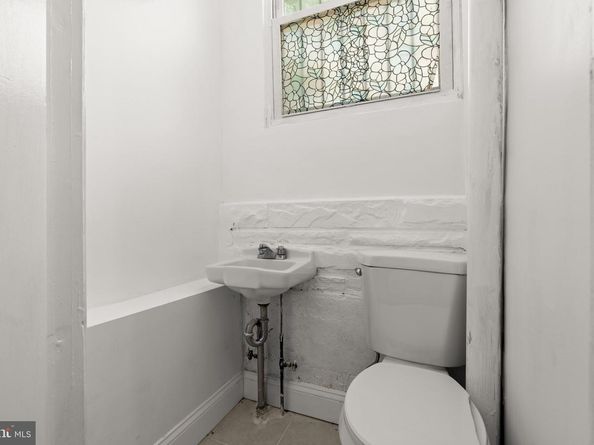 2426 S Rosella Street, Philadelphia PA 19153