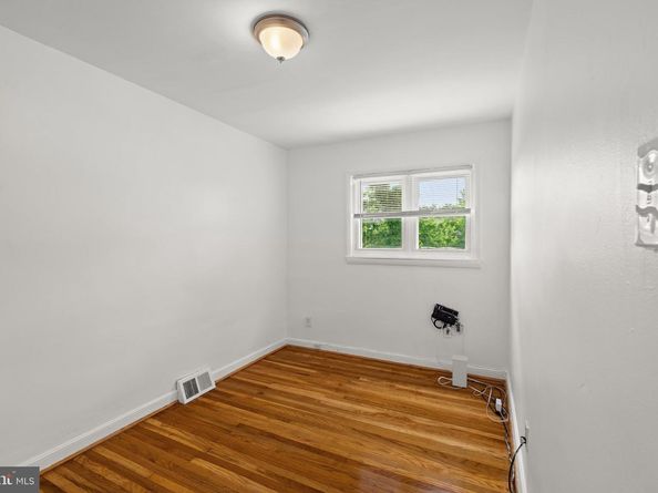 2426 S Rosella Street, Philadelphia PA 19153