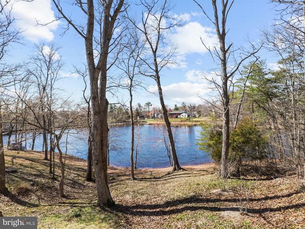 13505 Clear Lake Court, Herndon VA 20171