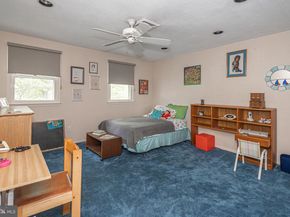 856 Gainsway Road, Yardley PA 19067