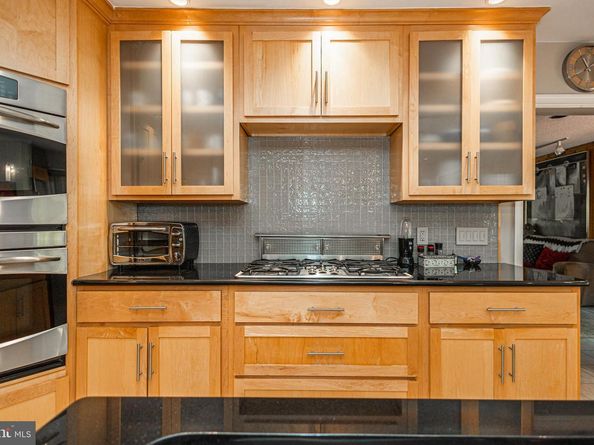 856 Gainsway Road, Yardley PA 19067
