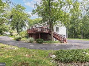 856 Gainsway Road, Yardley PA 19067