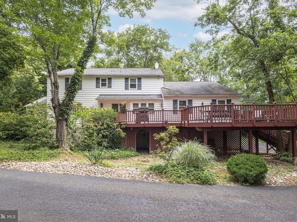 856 Gainsway Road, Yardley PA 19067