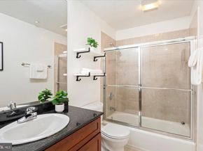 1220 N Street NW 3B, Washington DC 20005