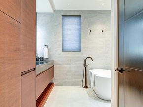 109 S 24TH Street, Philadelphia PA 19103