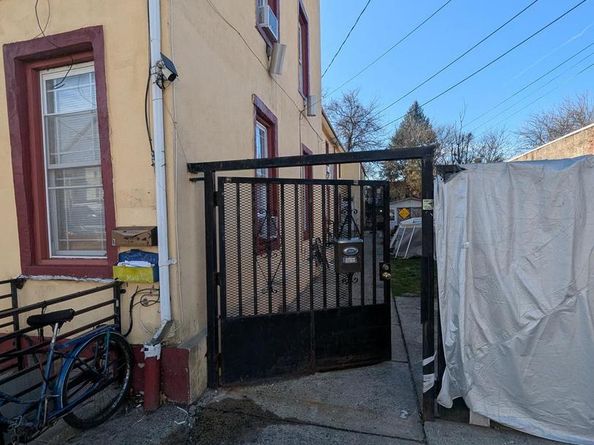 3228 N Sydenham Street, Philadelphia PA 19134