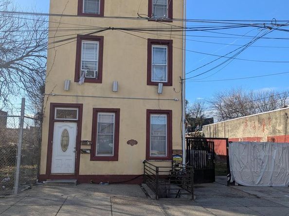 3228 N Sydenham Street, Philadelphia PA 19134