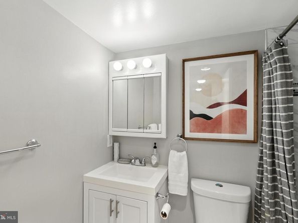 1301 20TH Street NW 407, Washington DC 20036