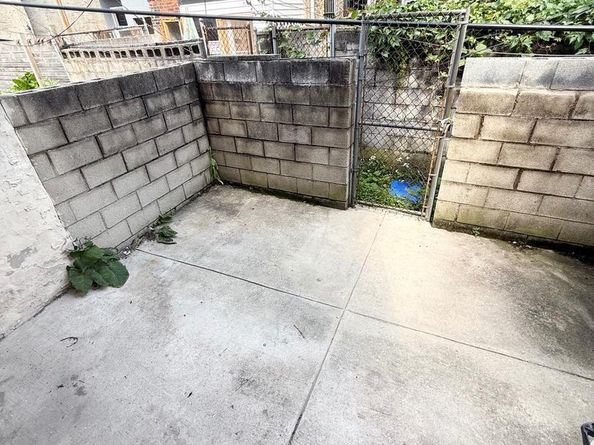 2735 N Sydenham Street, Philadelphia PA 19132