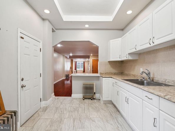 2512 N Front Street, Philadelphia PA 19133