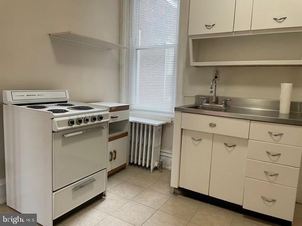 2318 S Broad Street, Philadelphia PA 19145