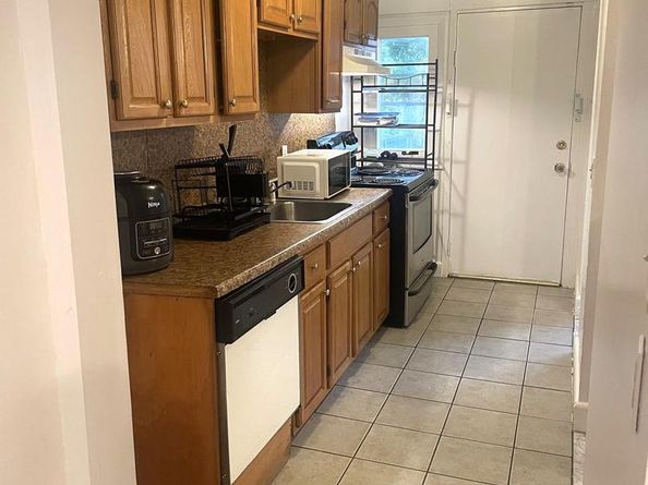1921 S Ithan Street, Philadelphia PA 19143