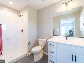 456 Woodcrest Drive SE 456A, Washington DC 20032