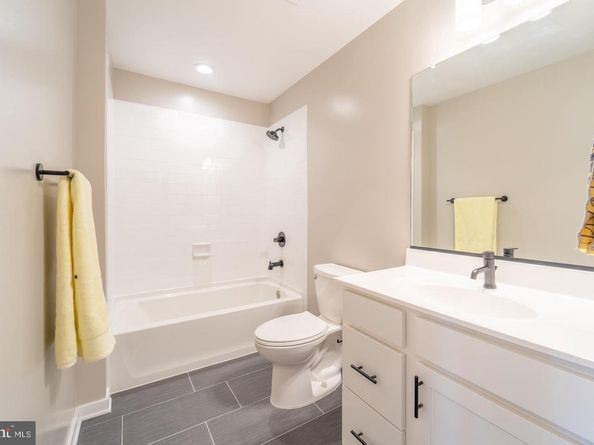 456 Woodcrest Drive SE 456A, Washington DC 20032