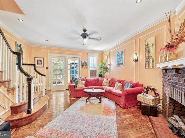 5642 N 10TH Street, Philadelphia PA 19141