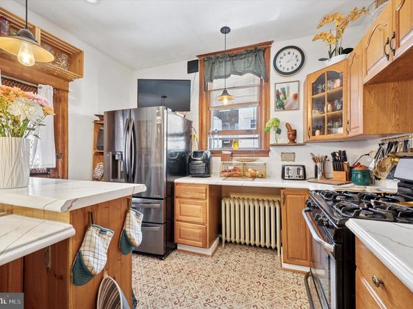 5642 N 10TH Street, Philadelphia PA 19141