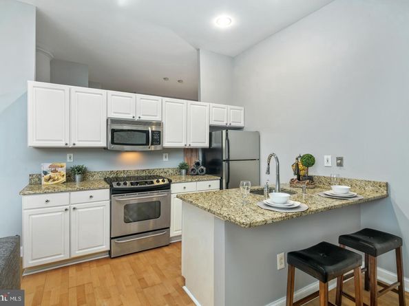 315 Arch Street 406, Philadelphia PA 19106