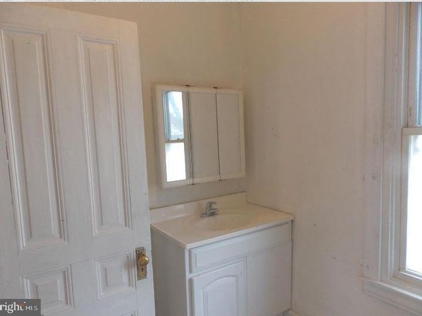 2211 N Gratz Street, Philadelphia PA 19132