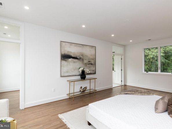 2664 Marcey Road, Arlington VA 22207