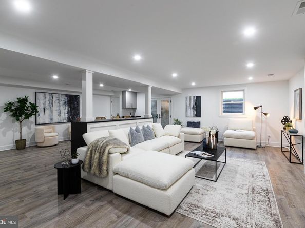 2664 Marcey Road, Arlington VA 22207