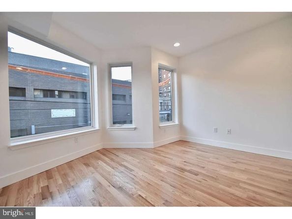 1211 N Franklin Street, Philadelphia PA 19122