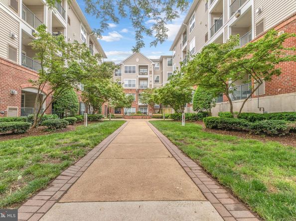 4850 Eisenhower Avenue 201, Alexandria VA 22304