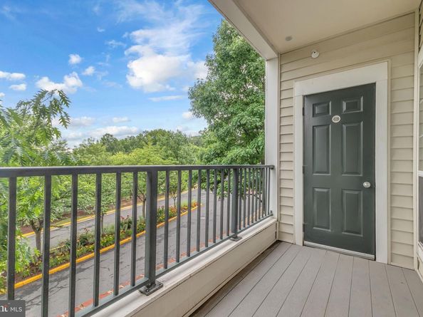 4850 Eisenhower Avenue 201, Alexandria VA 22304