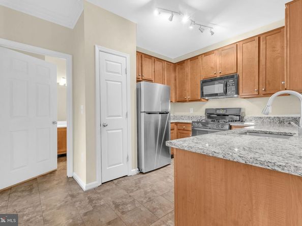 4850 Eisenhower Avenue 201, Alexandria VA 22304