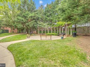4850 Eisenhower Avenue 201, Alexandria VA 22304