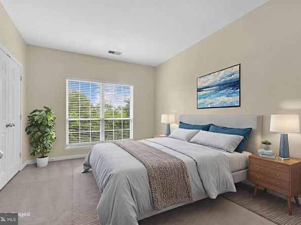 4850 Eisenhower Avenue 201, Alexandria VA 22304