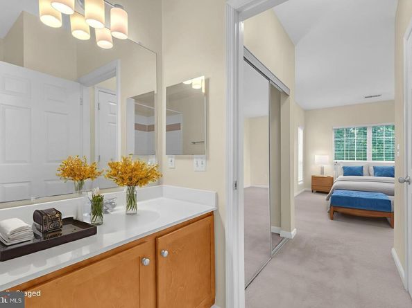 4850 Eisenhower Avenue 201, Alexandria VA 22304