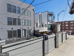 558 Harvard Street NW B, Washington DC 20001