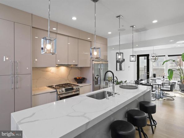 558 Harvard Street NW B, Washington DC 20001