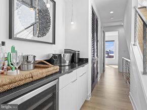 558 Harvard Street NW B, Washington DC 20001