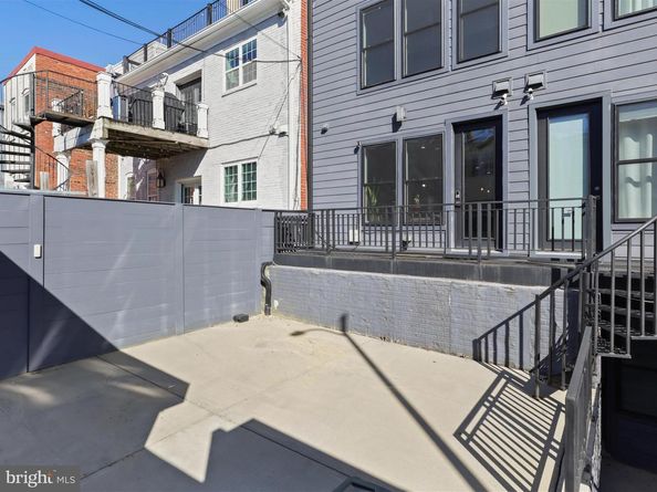 558 Harvard Street NW B, Washington DC 20001