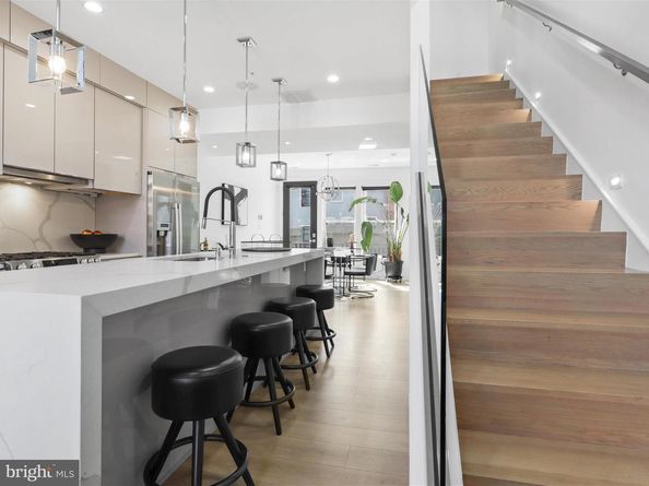 558 Harvard Street NW B, Washington DC 20001
