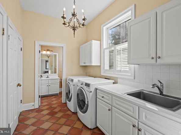 1110 Harvey Road, Mclean VA 22101