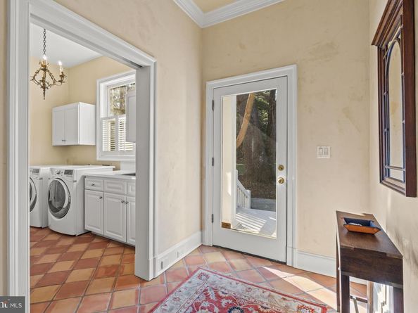 1110 Harvey Road, Mclean VA 22101
