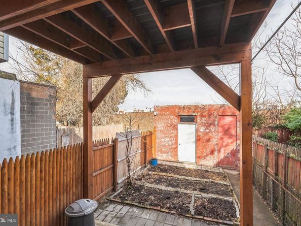 1917 E Allegheny Avenue, Philadelphia PA 19134