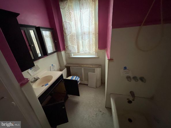 1429 W Olney Avenue, Philadelphia PA 19141