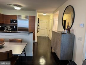 50 S 16TH Street 4204, Philadelphia PA 19102