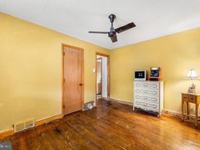 7215 Guyer Avenue, Philadelphia PA 19153