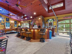 80 High Point W, Huntingdon Valley PA 19006
